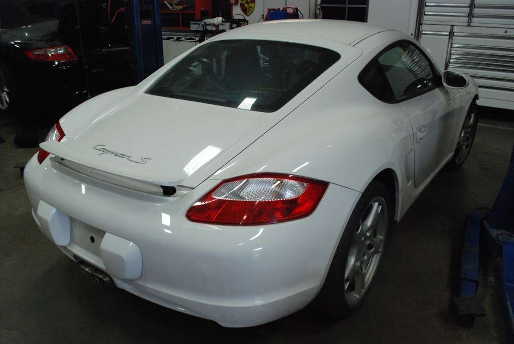 Los Angeles Dismantler - shipping Porsche Parts 911 Turbo Boxste | 9819 Glenoaks Blvd, Sun Valley, CA 91352 | Phone: (818) 767-7243