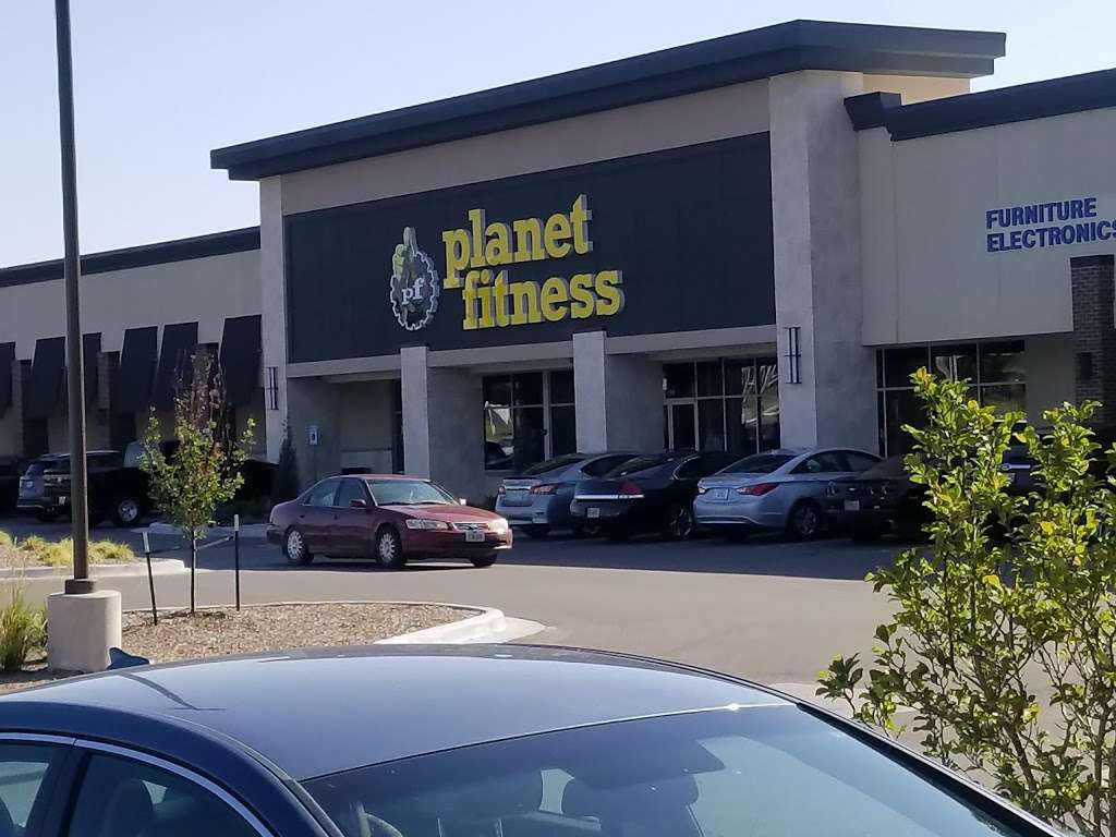 Planet Fitness | 124 Cedar Tree Square, Belton, MO 64012, USA | Phone: (816) 322-3395