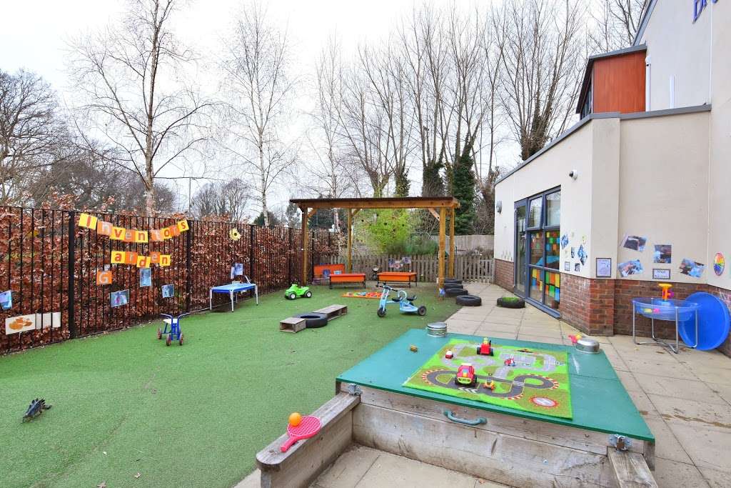 Bright Horizons Hinchley Wood Day Nursery and Preschool | 1 Poplar Rd, Esher KT10 0DD, UK | Phone: 0333 305 7897