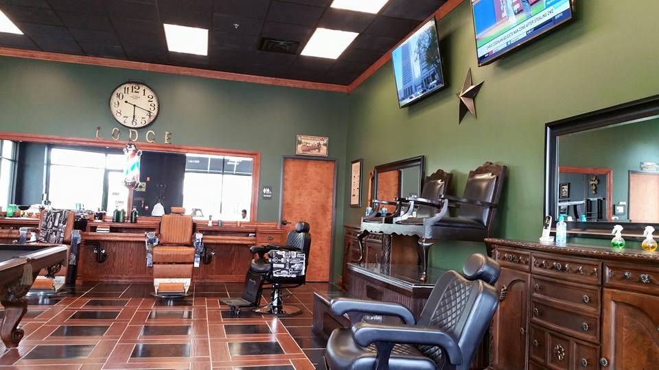 The Lodge Barbershop | 2450 Lakeside Pkwy #180, Flower Mound, TX 75022, USA | Phone: (469) 464-3599