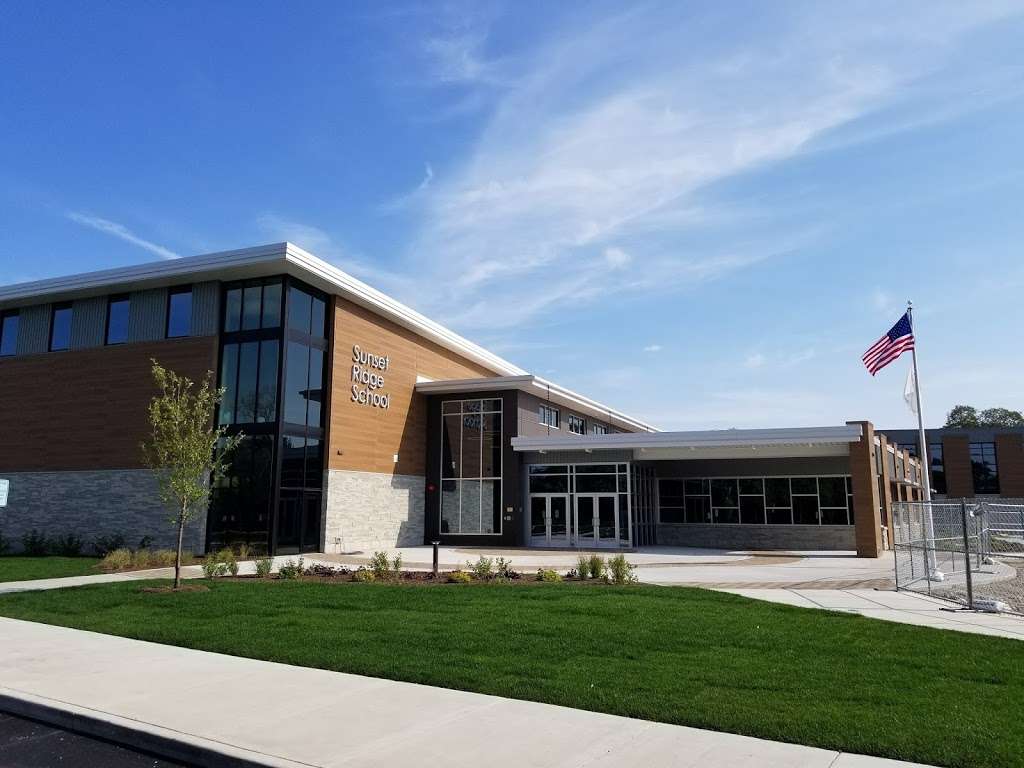 Sunset Ridge School | 525 Sunset Ridge Rd, Northfield, IL 60093 | Phone: (847) 881-9400