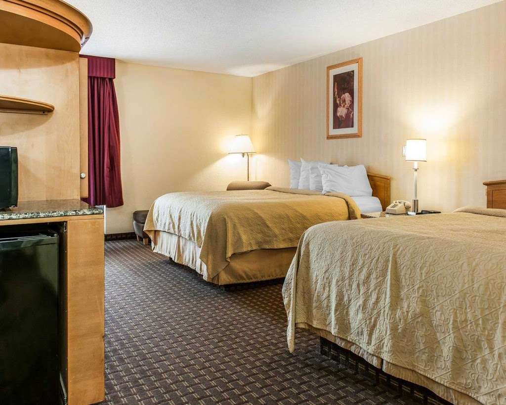 Quality Inn & Suites | 111 Lee Blvd, Shelbyville, IN 46176, USA | Phone: (317) 392-2299