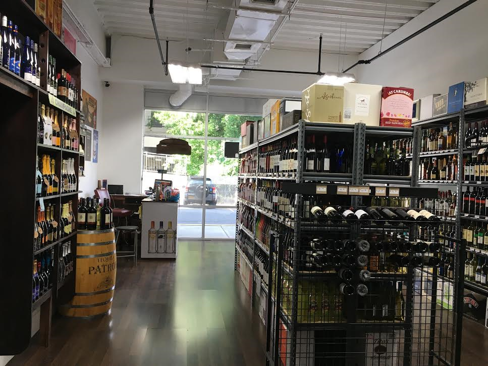 Parkway Wine & Liquor | 50 Hamilton Street Next to Verizon Wireless in Chauncey Square, Dobbs Ferry, NY 10522 | Phone: (914) 693-2609