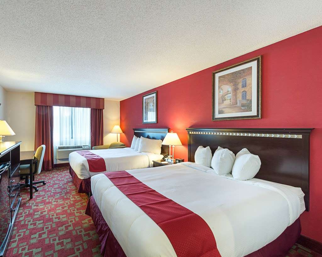Quality Inn & Suites | 871 York Rd, Gettysburg, PA 17325, USA | Phone: (717) 337-2400