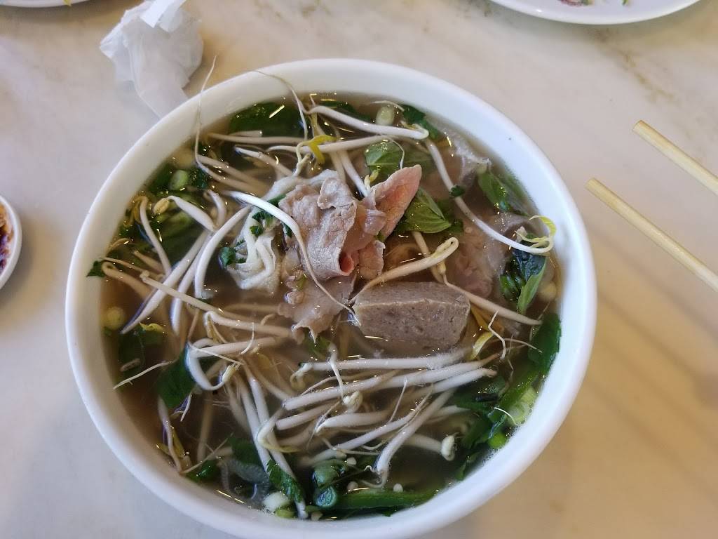 Phở Saigon | 5100 W Colonial Dr, Orlando, FL 32808, USA | Phone: (407) 253-7013