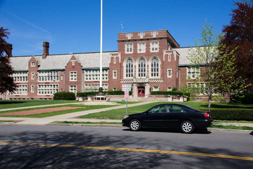 Bronxville High School | 177 Pondfield Rd, Bronxville, NY 10708, USA | Phone: (914) 395-0500