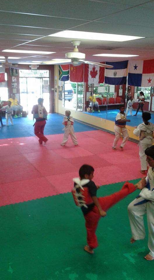 Sosas Tae Kwon Do School | 105 E Lake Mary Blvd, Sanford, FL 32773, USA | Phone: (407) 314-1000