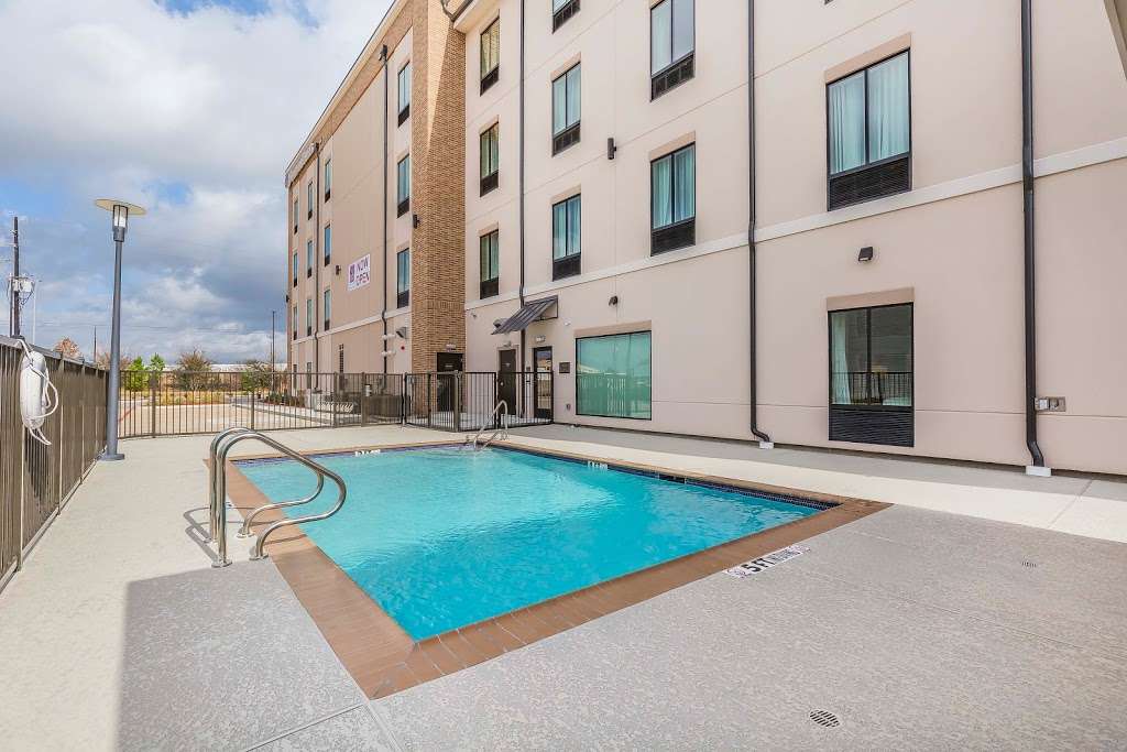 Comfort Suites near Texas Medical Center - NRG Stadium | 1055 Mcnee Road, East of Main Street, Houston, TX 77054 | Phone: (713) 936-6712