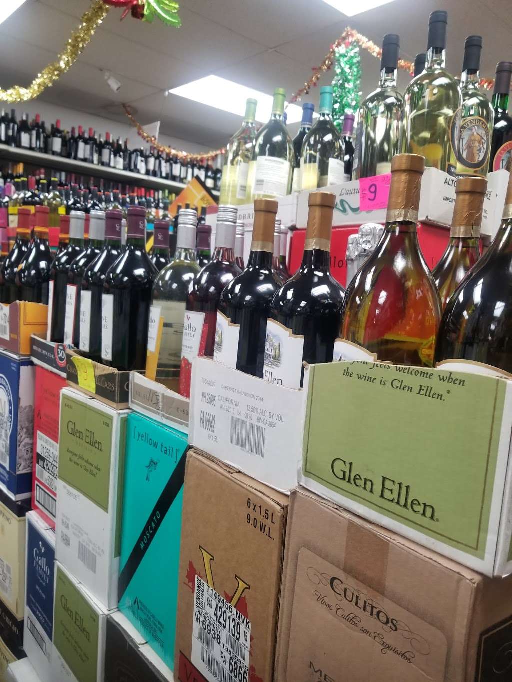 Jerusalem Plaza Liquor | 438 Jerusalem Ave, Hicksville, NY 11801 | Phone: (516) 681-5190