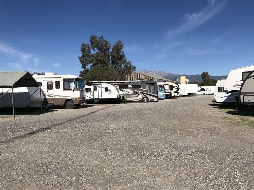 AAA Affordable RV Storage | 14080 Jurupa Ave, Fontana, CA 92337, USA | Phone: (877) 835-6099