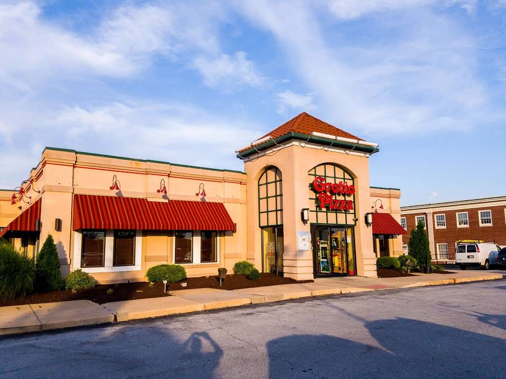 Grotto Pizza | 2015 Concord Pike, Wilmington, DE 19803 | Phone: (302) 888-2222