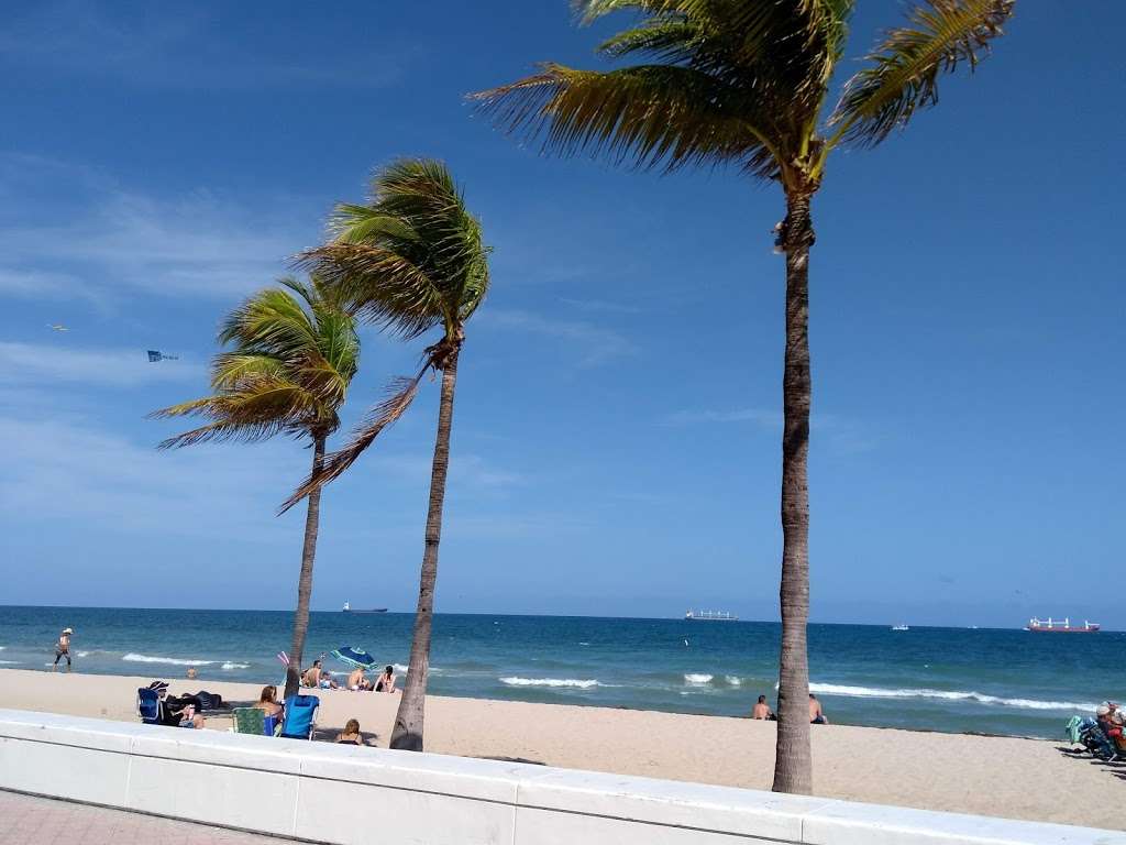 321 N. Ft Lauderdale Beach Blvd. Parking | 321 N Fort Lauderdale Beach Blvd, Fort Lauderdale, FL 33304, USA