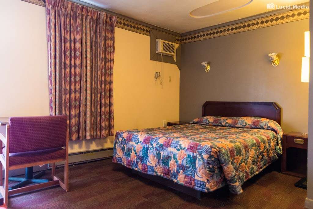 Casino Countryside Inn | 1 Pittston Blvd, Wilkes-Barre, PA 18702, USA | Phone: (570) 823-8027