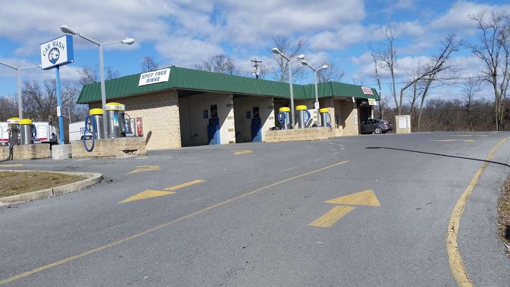 Whale Of A Wash Car Wash | 637 Pilgrim St, Inwood, WV 25428, USA | Phone: (304) 876-0088