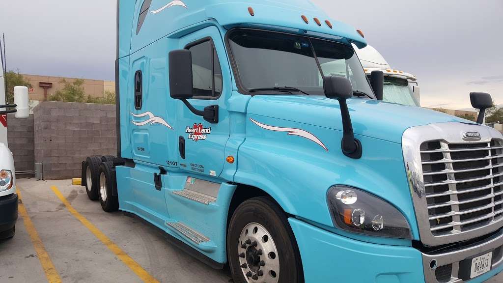 Heartland Express | 4555 W Mohave St, Phoenix, AZ 85043, USA | Phone: (800) 441-4953