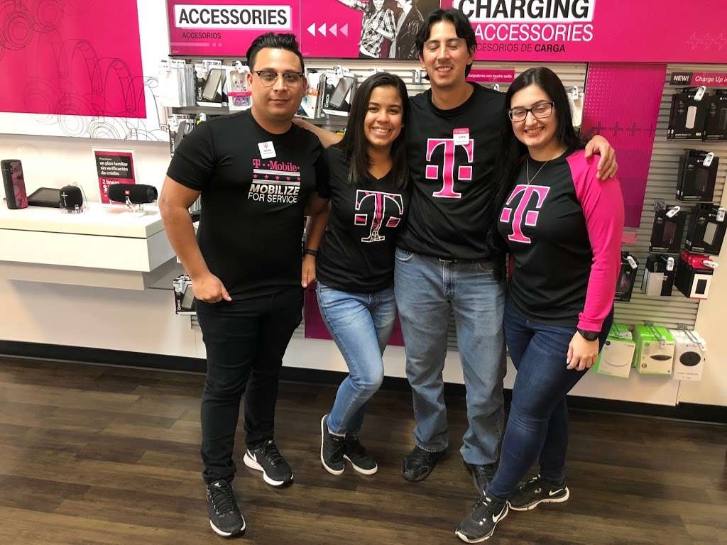 T-Mobile | 10736 NW 74th St, Doral, FL 33178, USA | Phone: (305) 418-1906