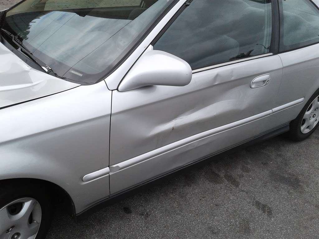 Low Price Auto Glass | 1903 N Blinn Ave, Wilmington, CA 90744, USA | Phone: (310) 522-9464