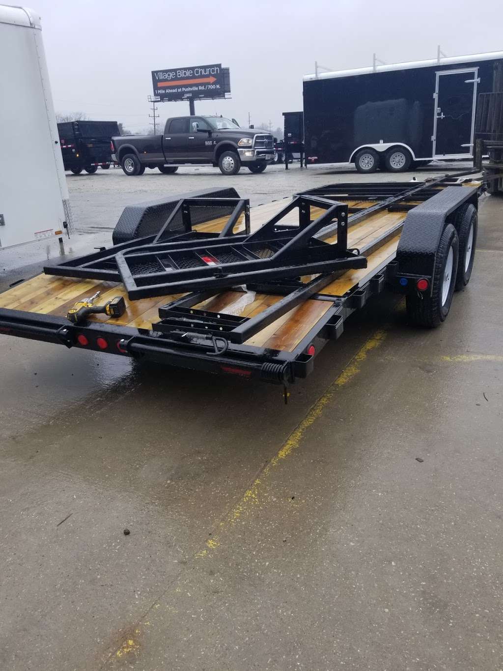 Mayes Trailer Sales | 1101 N. U.S. 31, New Whiteland, IN 46184, USA | Phone: (317) 535-5901