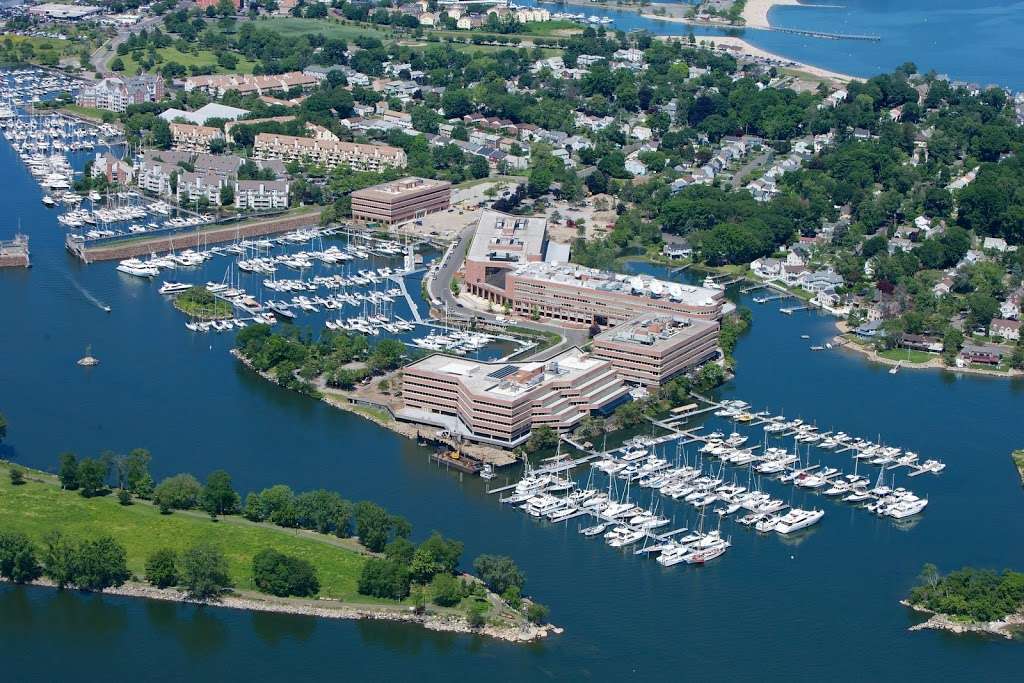 Yacht Haven Marina | A Safe Harbor Marina | 181 Harbor Dr, Stamford, CT 06902, USA | Phone: (203) 359-4500