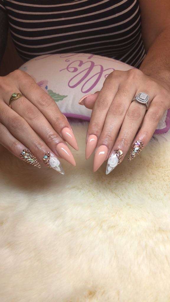 Jessy unique nails salon | 10370 Festival Ln, Manassas, VA 20109 | Phone: (703) 565-7640