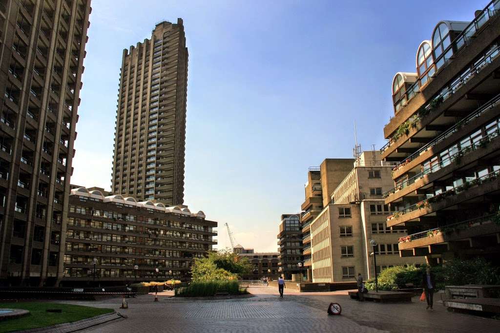 BE Offices Barbican | Business Centres London & UK | CentralPoint, 45 Beech St, London EC2Y 8AD, UK | Phone: 0800 917 4444