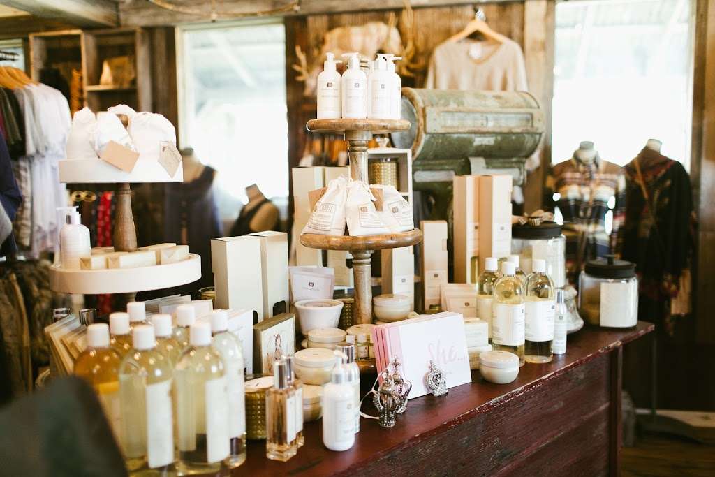 Burlap Ranch Mercantile | 106 N Elm St, Tomball, TX 77375, USA | Phone: (832) 409-9645