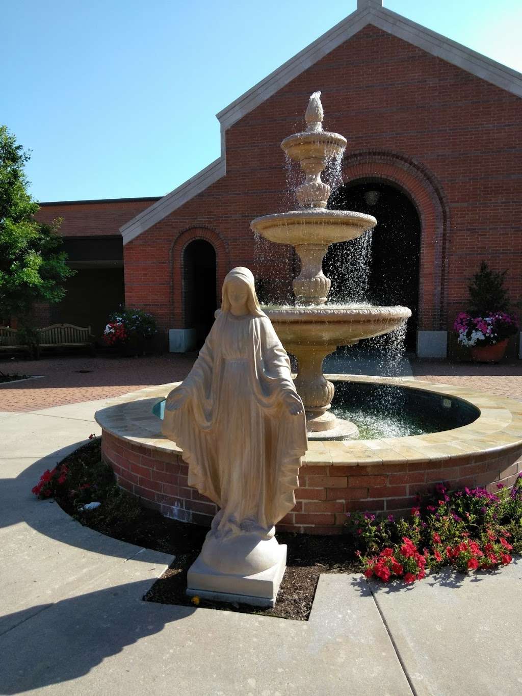 St. Anthony of Padua Catholic Church | 7801 Bay Branch Dr, The Woodlands, TX 77382, USA | Phone: (281) 419-8700
