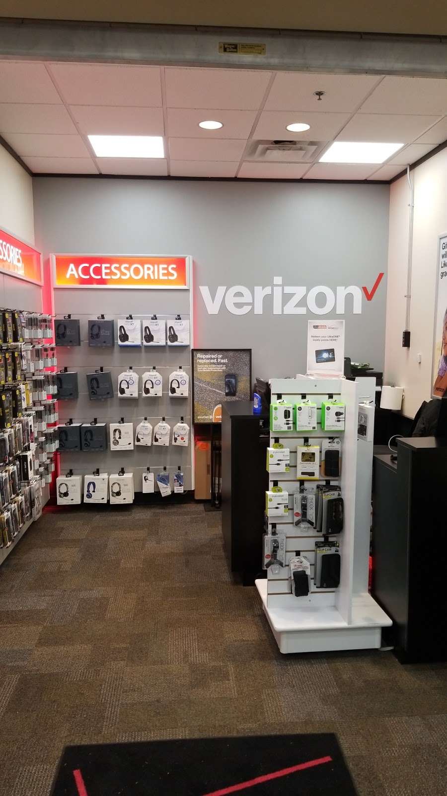 Verizon Authorized Retailer – TCC | 24225 Lorenzo Rd, Wilmington, IL 60481, USA | Phone: (779) 232-7975