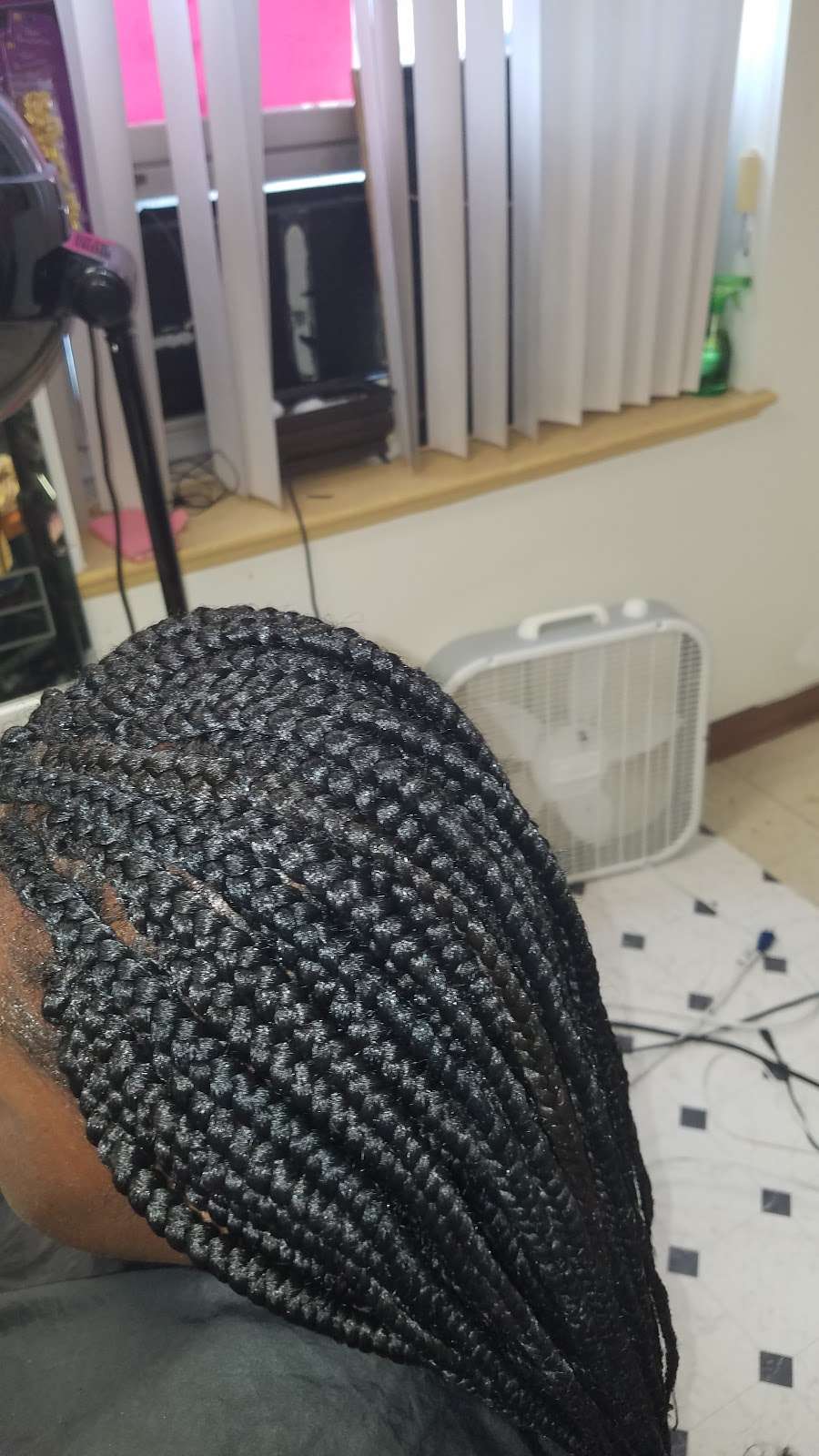 ROYALMAMZEE HAIR BRAIDING SALON | 5703 Edsall Rd, Alexandria, VA 22304, USA | Phone: (571) 314-7400