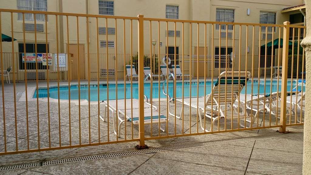 La Quinta Inn Houston Greenway Plaza Medical Area | 4015 Southwest Fwy, Houston, TX 77027, USA | Phone: (713) 623-4750