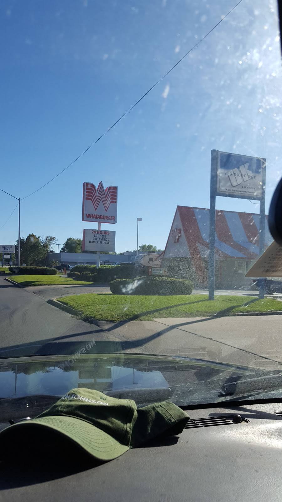 Whataburger | 1704 S Main St, Sapulpa, OK 74066, USA | Phone: (918) 227-4729