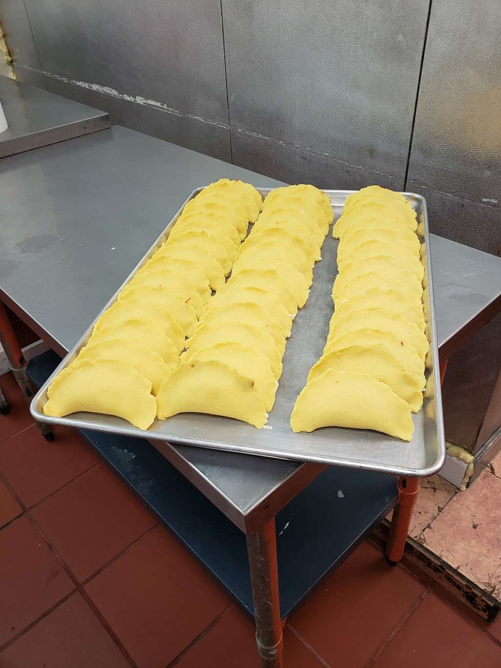 Js Empanadas | 111 NJ-35, Cliffwood, NJ 07721, USA | Phone: (347) 545-1928