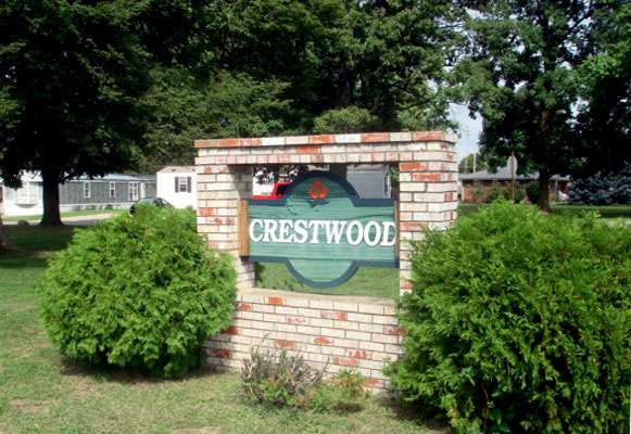 Crestwood Mobile Home Community | 27 Crestwood Dr, Middletown, IN 47356, USA | Phone: (765) 354-2375