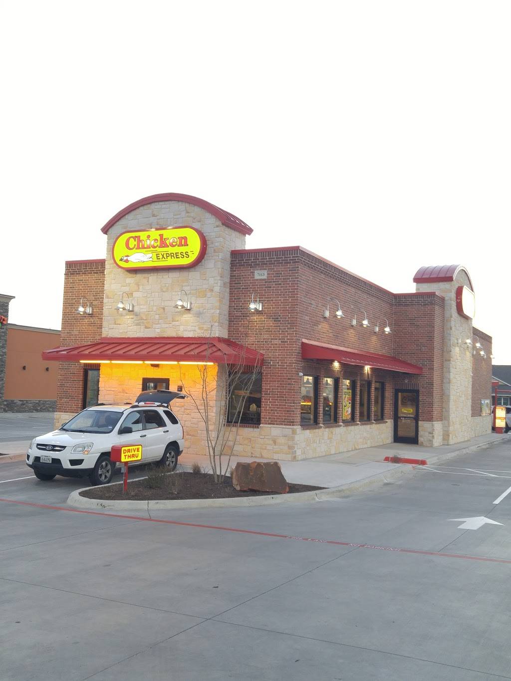 Chicken Express-BoatClub | 7113 Boat Club Rd, Fort Worth, TX 76179, USA | Phone: (817) 236-2522