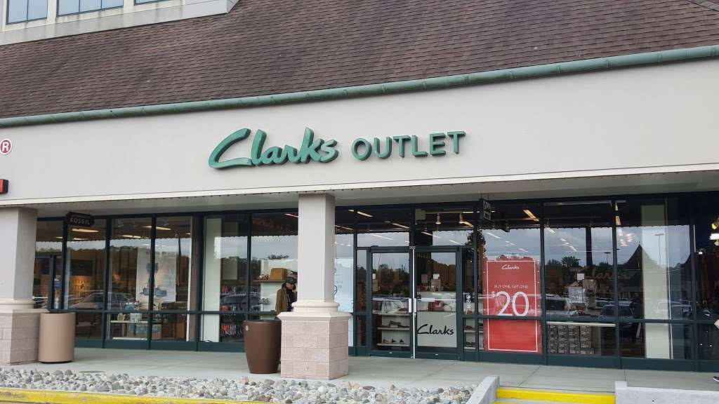 nearest clarks outlet to me