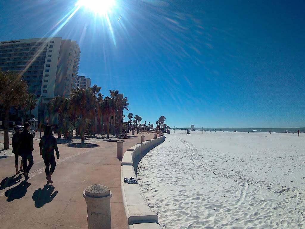 Clearwater Beach Real Estate | 700 N Osceola Ave, Clearwater, FL 33755, USA | Phone: (727) 938-8891