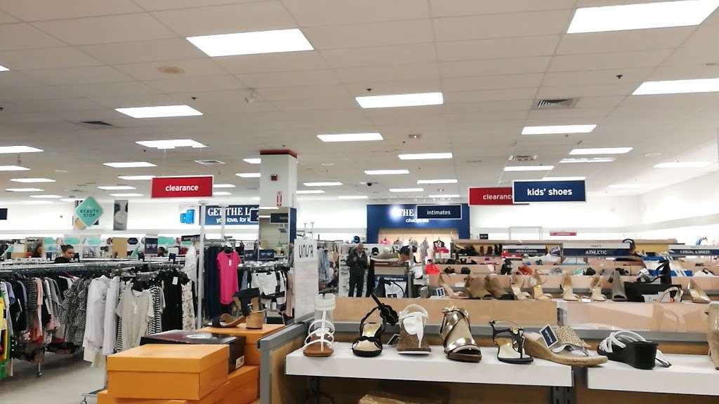 Marshalls | 90 Pleasant Valley Rd, Methuen, MA 01844, USA | Phone: (978) 975-0440