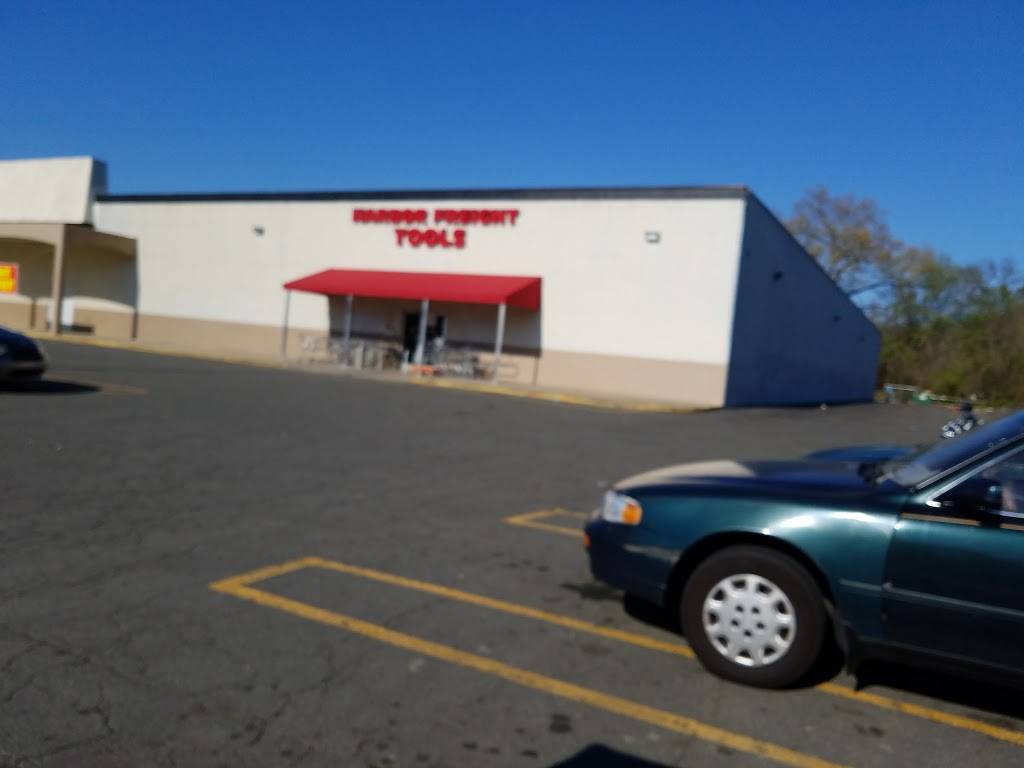 Harbor Freight Tools | 2000 Avondale Dr #104, Durham, NC 27704, USA | Phone: (919) 220-2479