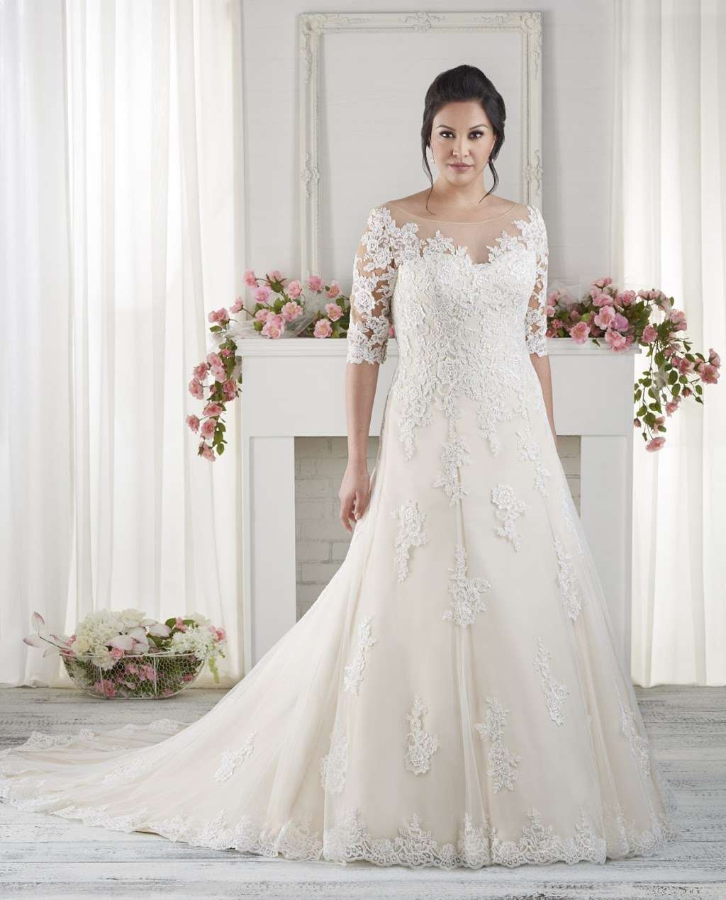 Mias Bridal & Tailoring | 2235 E Kansas City Rd, Olathe, KS 66061 | Phone: (913) 764-9114