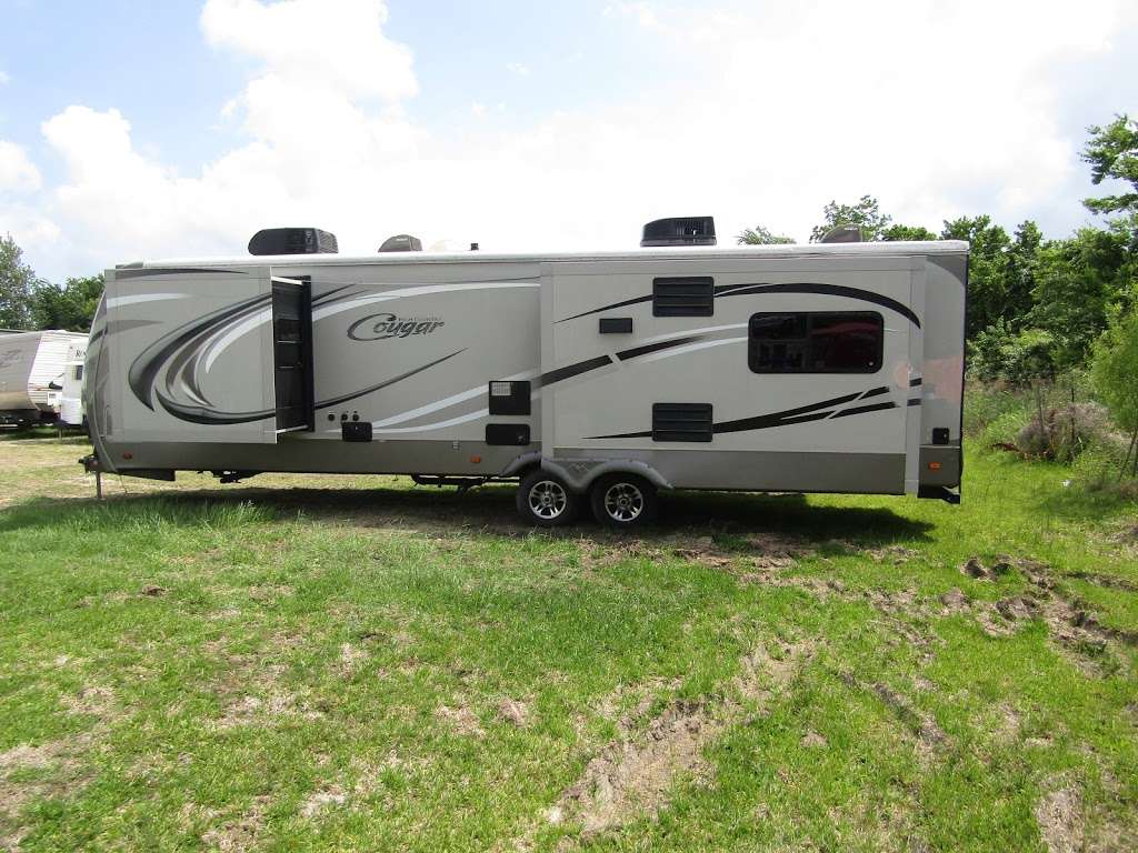 713campers.Net | 3555 TX-146, Bacliff, TX 77518, USA | Phone: (713) 226-7377