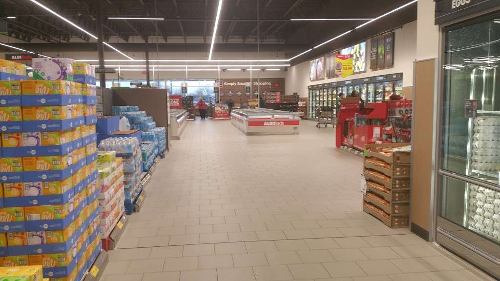 Aldi | Bolingbrook, IL 60490, USA