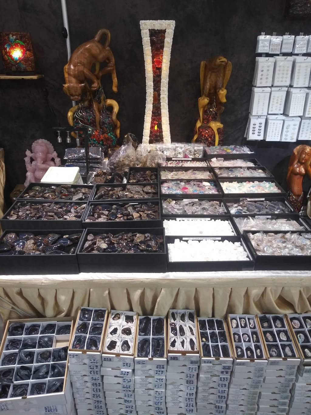 JOGS Tucson Gem & Jewelry Show | 3750 E Irvington Rd, Tucson, AZ 85714, USA | Phone: (213) 629-3030