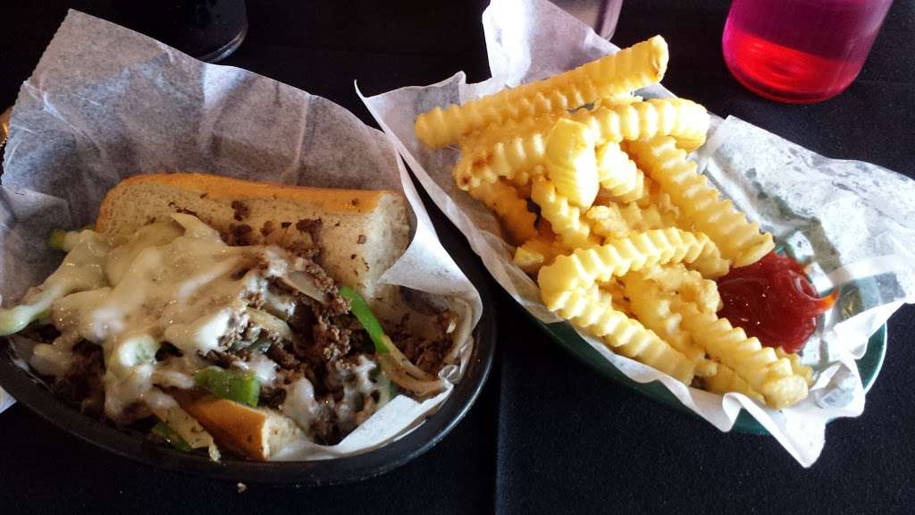 Grinders High Noon, 208 Choctaw St, Leavenworth, KS 66048, USA