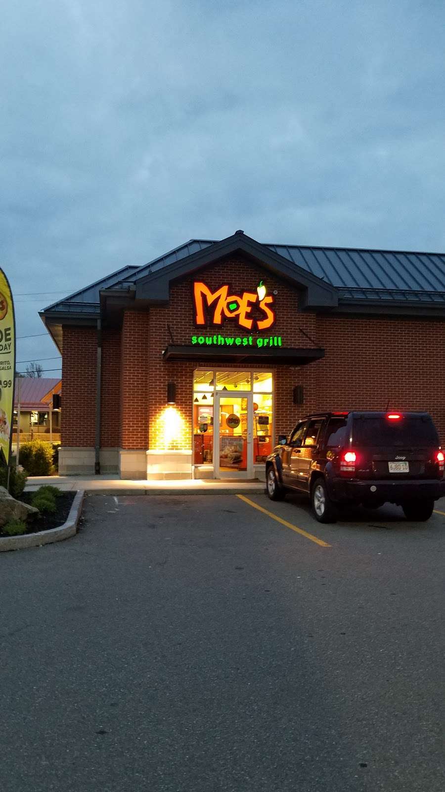 Moes Southwest Grill | 1235 Bridge St, Lowell, MA 01850, USA | Phone: (978) 710-7760