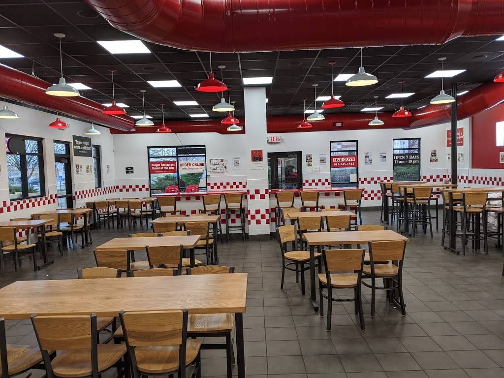 Five Guys | 12025 Metcalf Ave, Overland Park, KS 66213, USA | Phone: (913) 345-1512