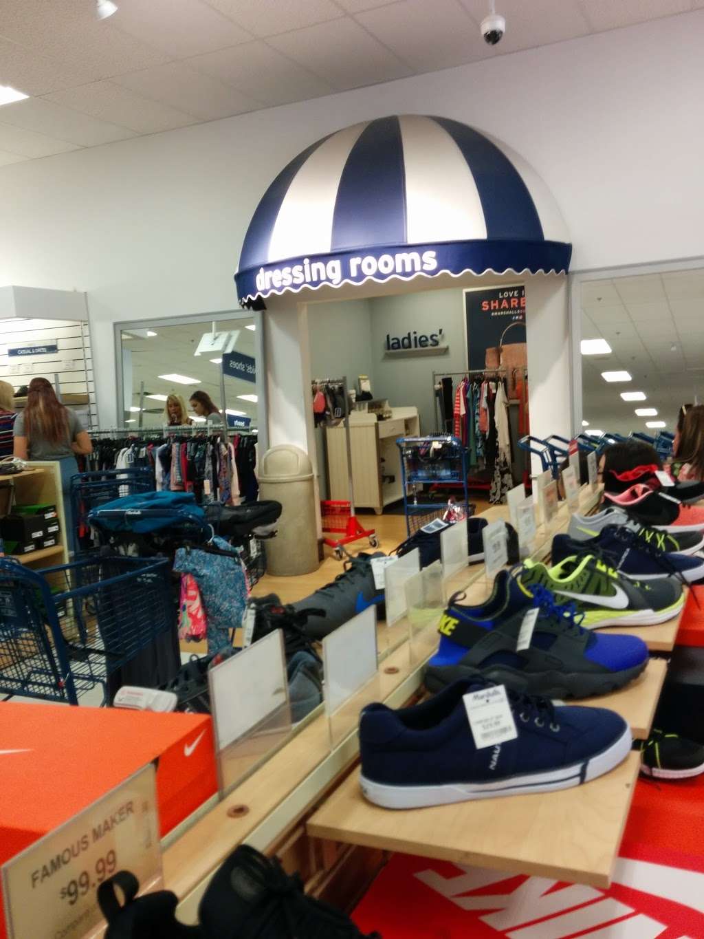 Marshalls | 25630 The Old Rd, Valencia, CA 91381, USA | Phone: (661) 799-9150