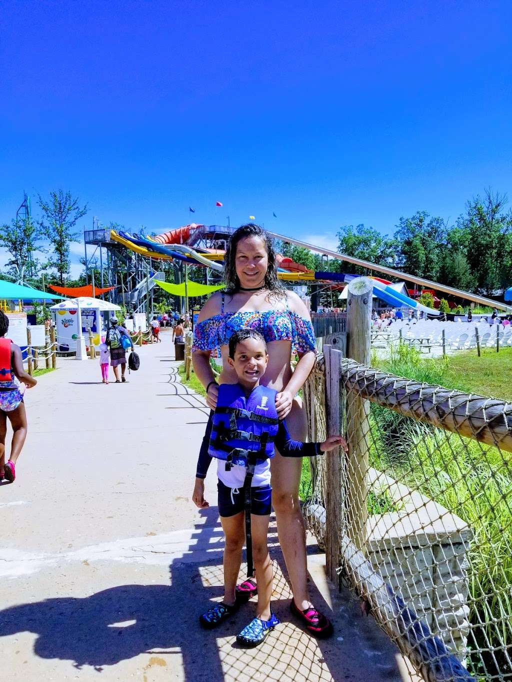 Six Flags Hurricane Harbor- Water Park | Jackson, NJ