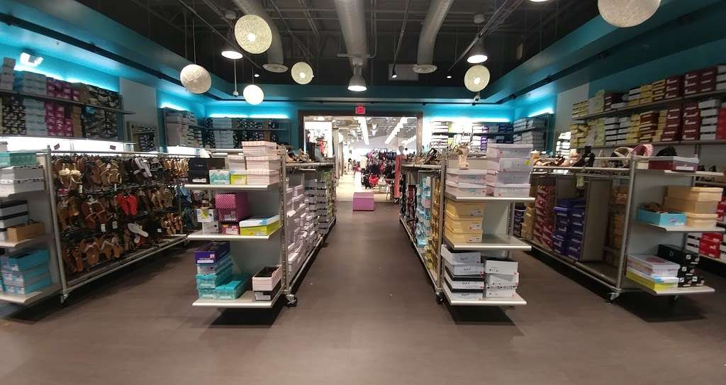 Discovery Clothing 660 Centerview Blvd Kissimmee Fl 34741 Usa