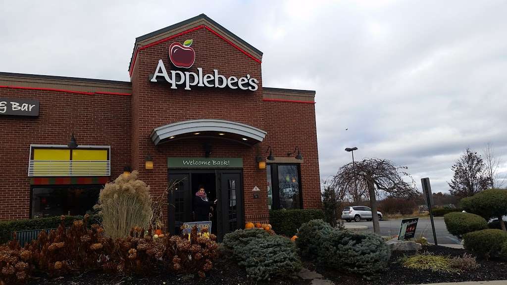 Applebees Grill + Bar | 50 International Dr S, Flanders, NJ 07836, USA | Phone: (973) 448-9996