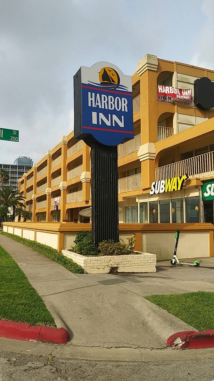 Harbor Inn Bayfront | 411 N Shoreline Blvd, Corpus Christi, TX 78401, USA | Phone: (361) 884-4815